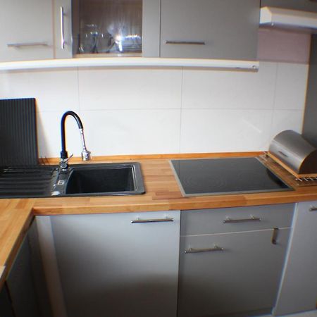 Zentral Gelegene Ferienwohnung Любек Екстериор снимка