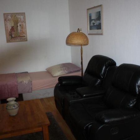 Zentral Gelegene Ferienwohnung Любек Екстериор снимка